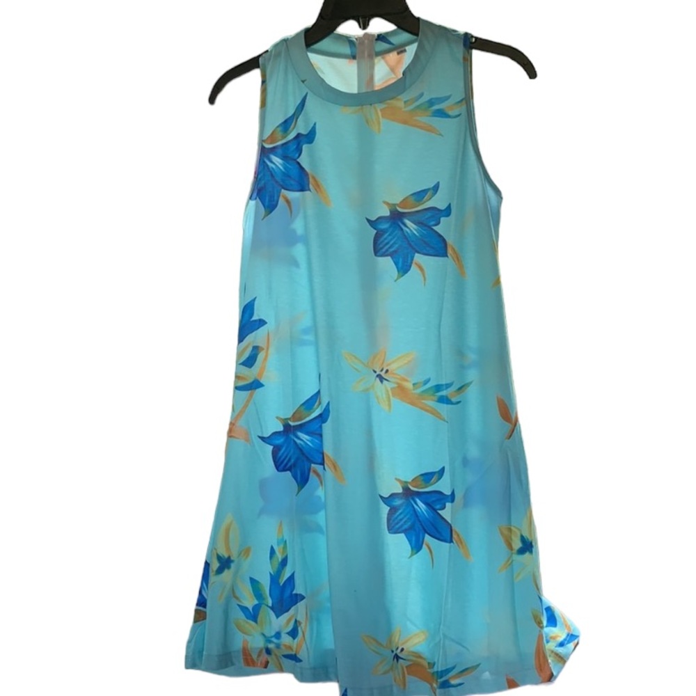 3/10 🆕 floral sundress